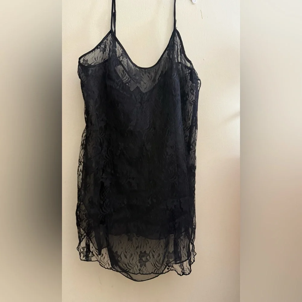 Vintage‎ Victoria’s Secret Gold Label Black Lace camisole/dress  Women’s Small